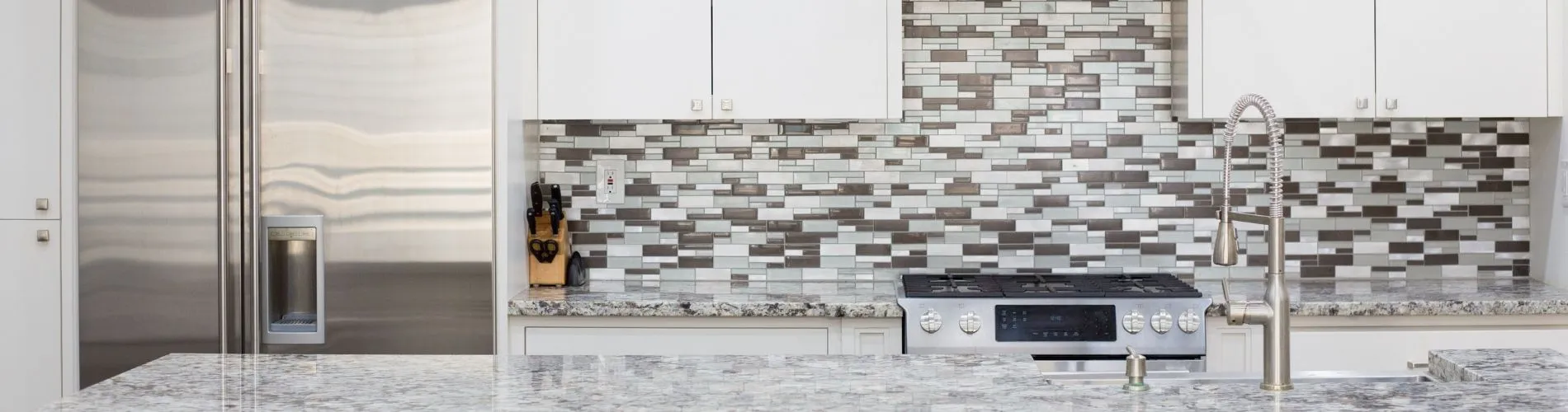 backsplash tile in kitchen