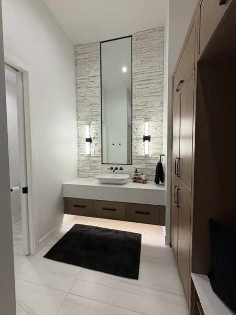 Modern bathroom